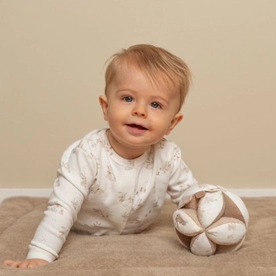 Pelota Montessori baby bunny