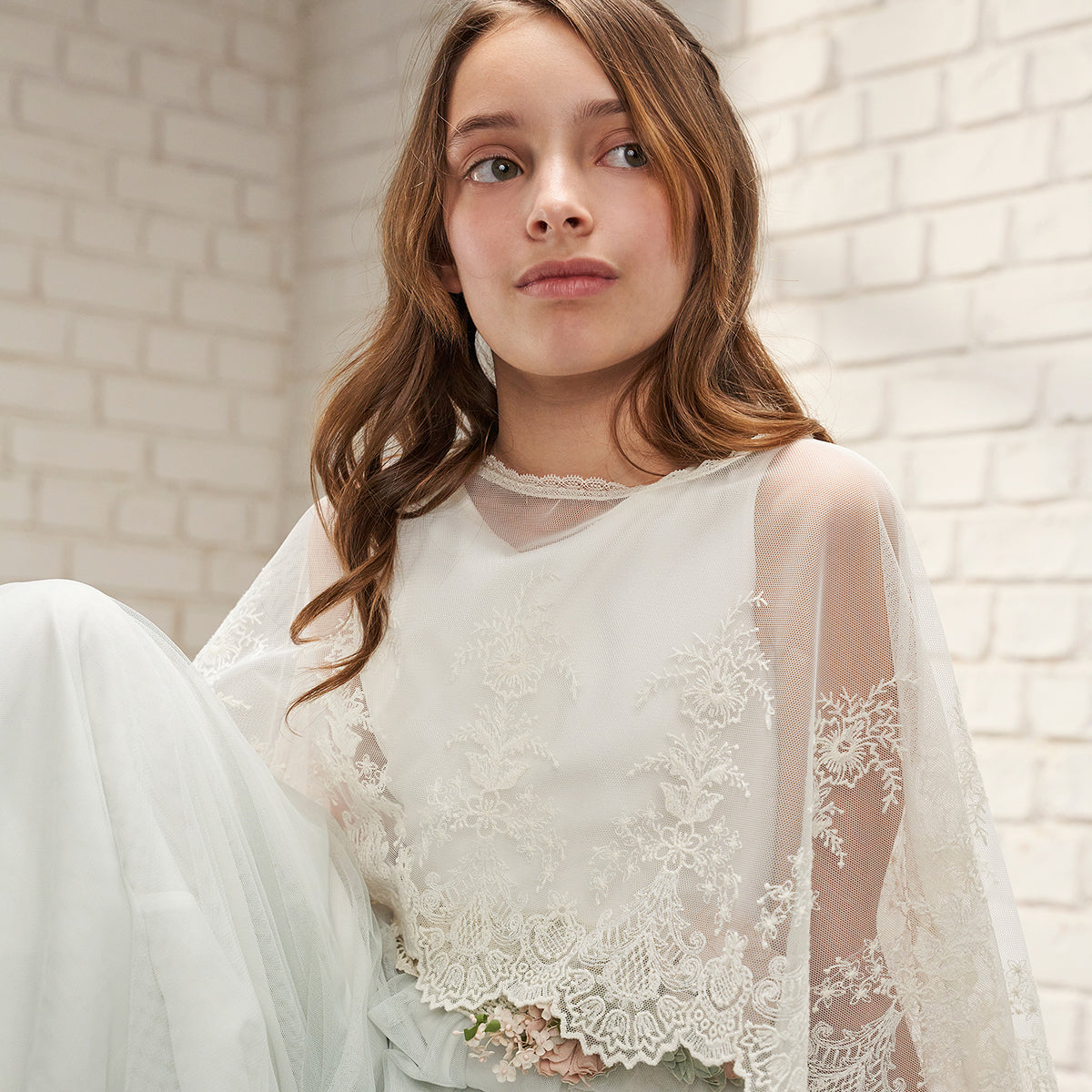 MONO COMUNION CON CAPA