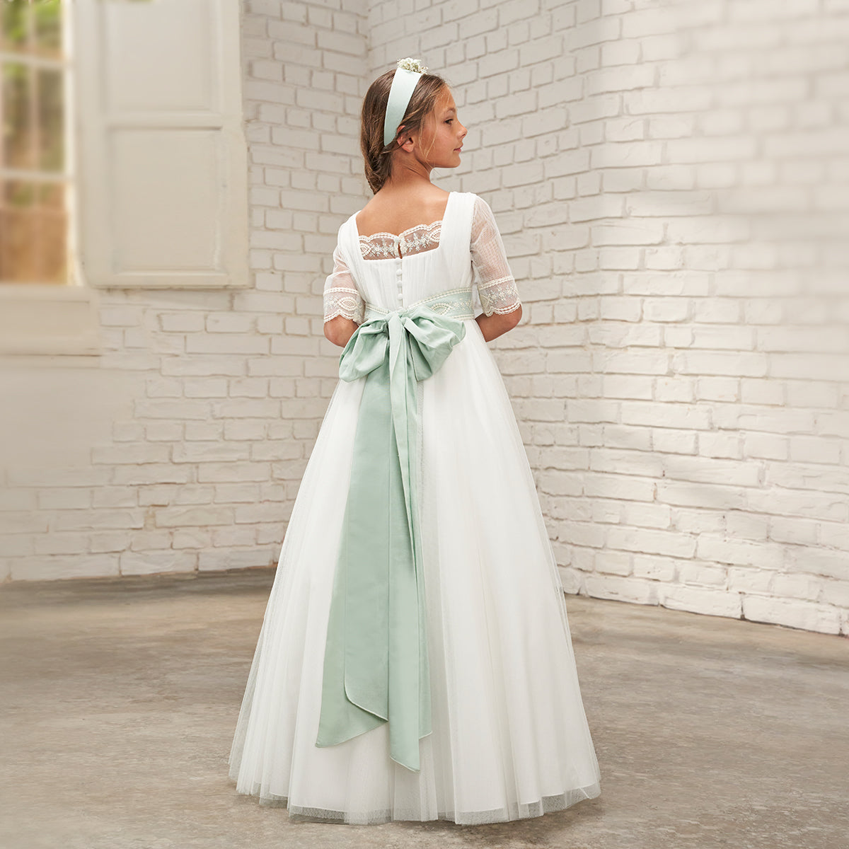 VESTIDO COMUNION CINTURON VERDE
