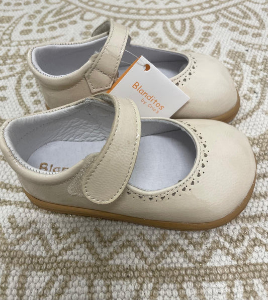 Mercedita charol beige