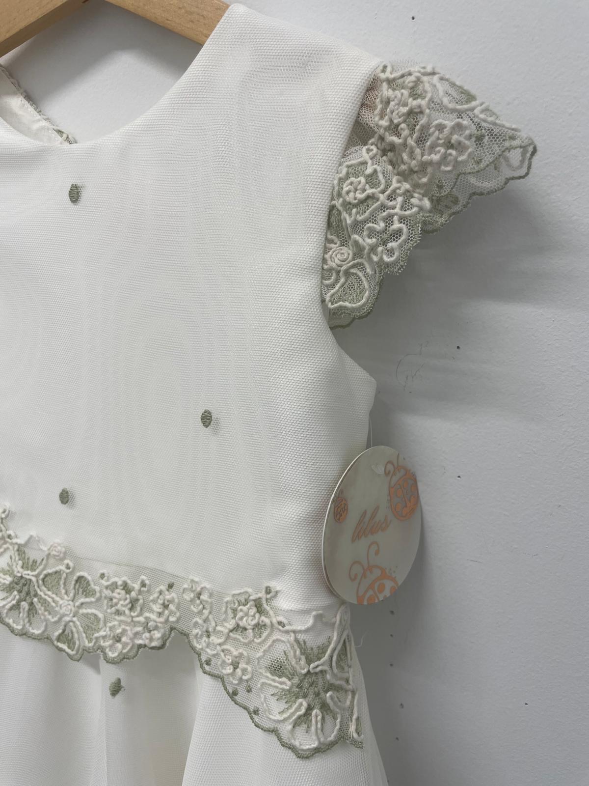 Vestido con bordado verde 38167